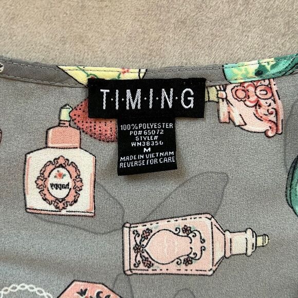 #COQUETTE-GIRL *French Chic* Perfume Bottle Print Tank Sz M EUC - Picture 2 of 9